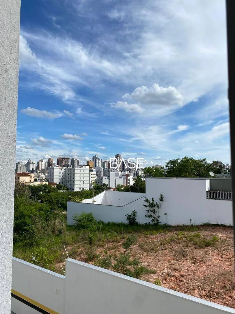 Apartamento, 3 quartos, 120 m² - Foto 2