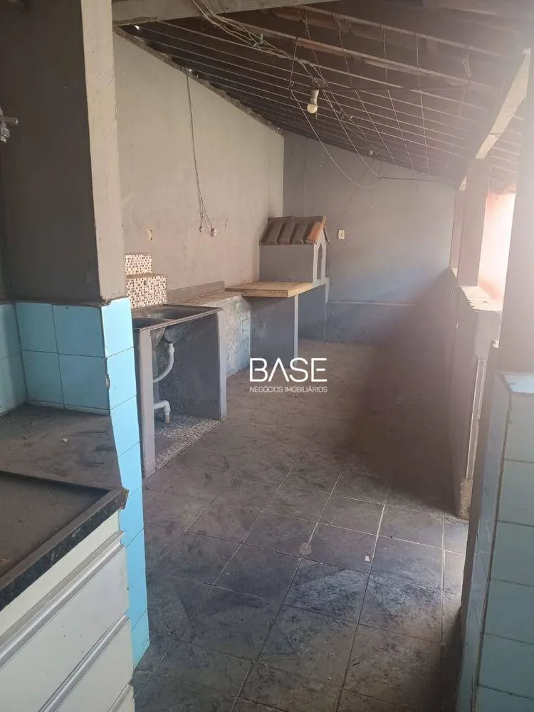 Casa, 4 quartos, 168 m² - Foto 2
