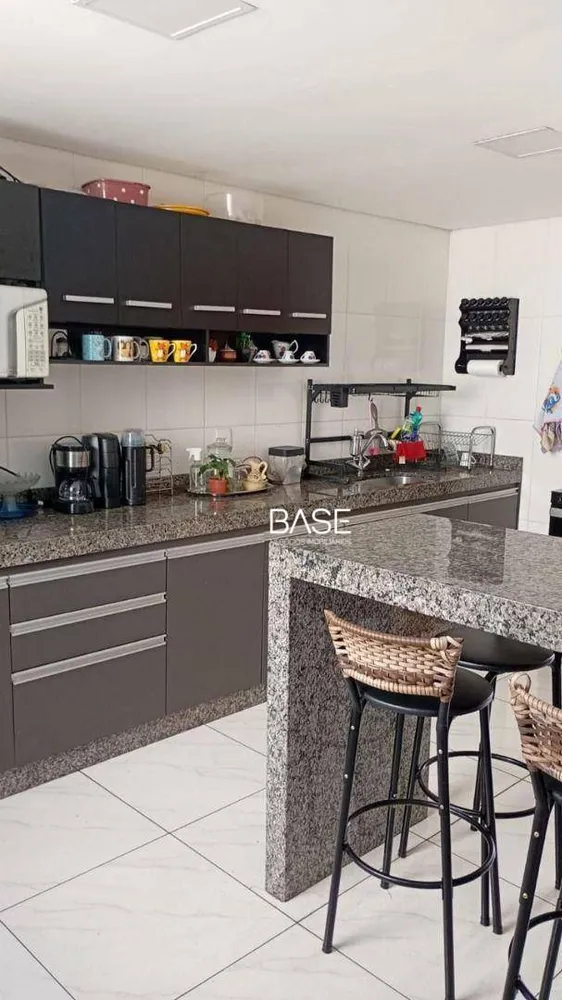 Apartamento, 3 quartos, 172 m² - Foto 1
