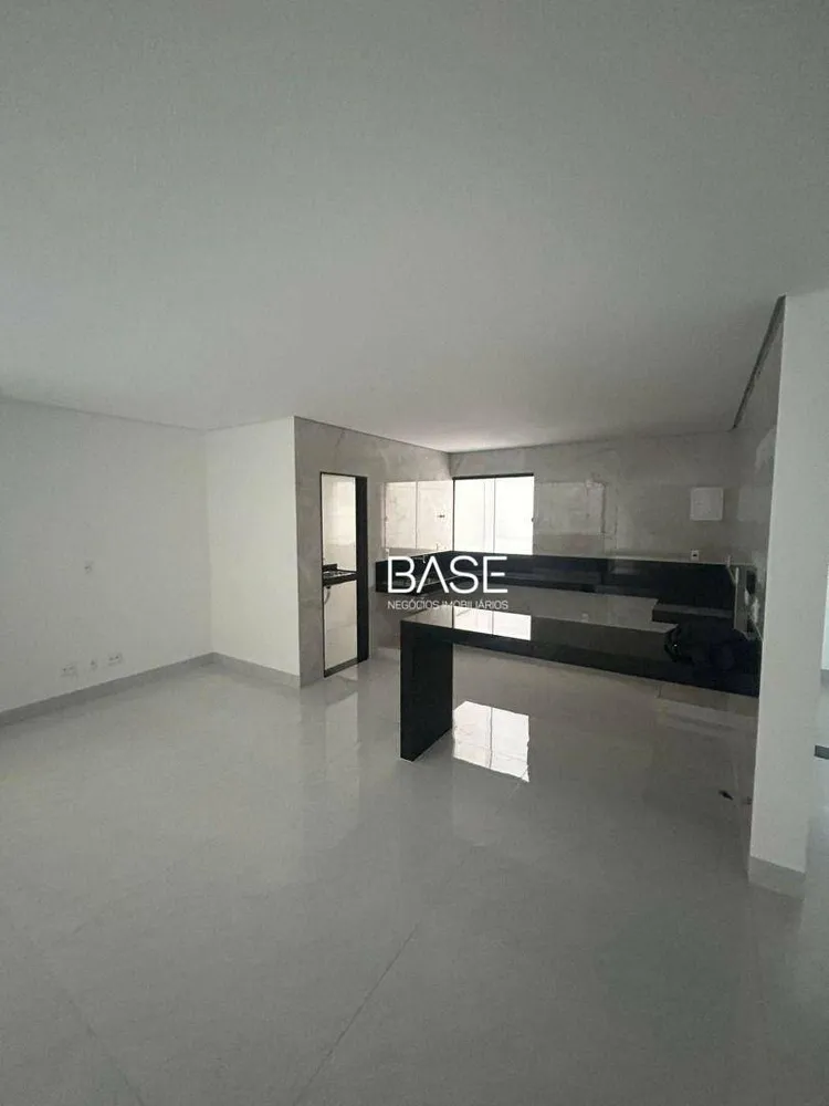 Apartamento, 3 quartos, 130 m² - Foto 1