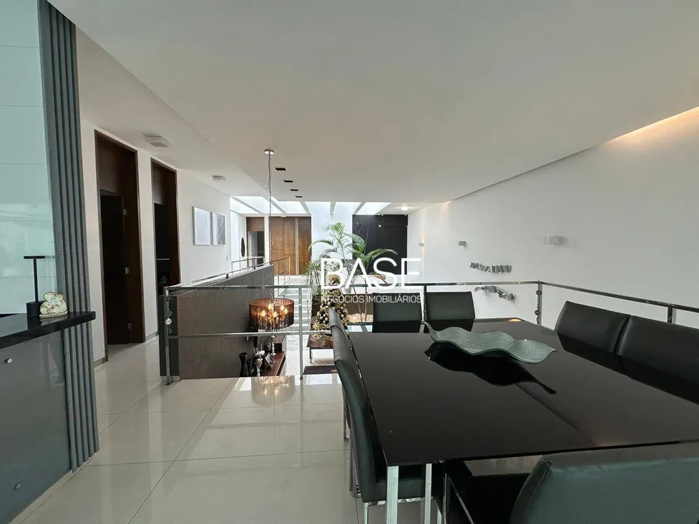 Casa, 4 quartos, 350 m² - Foto 1