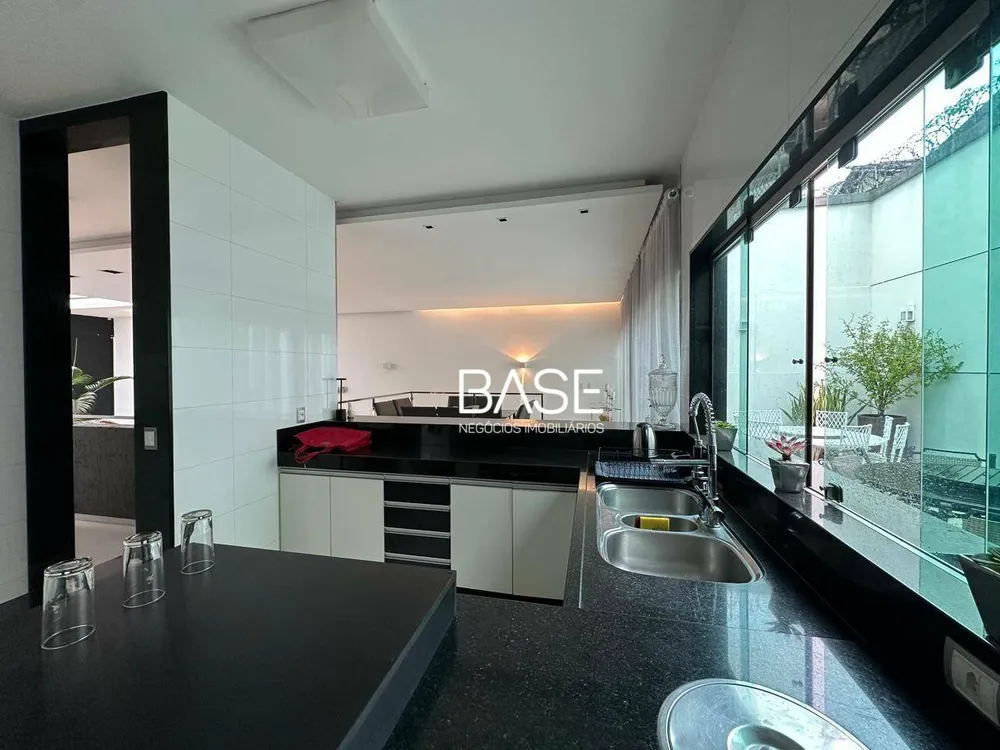 Casa, 4 quartos, 350 m² - Foto 9