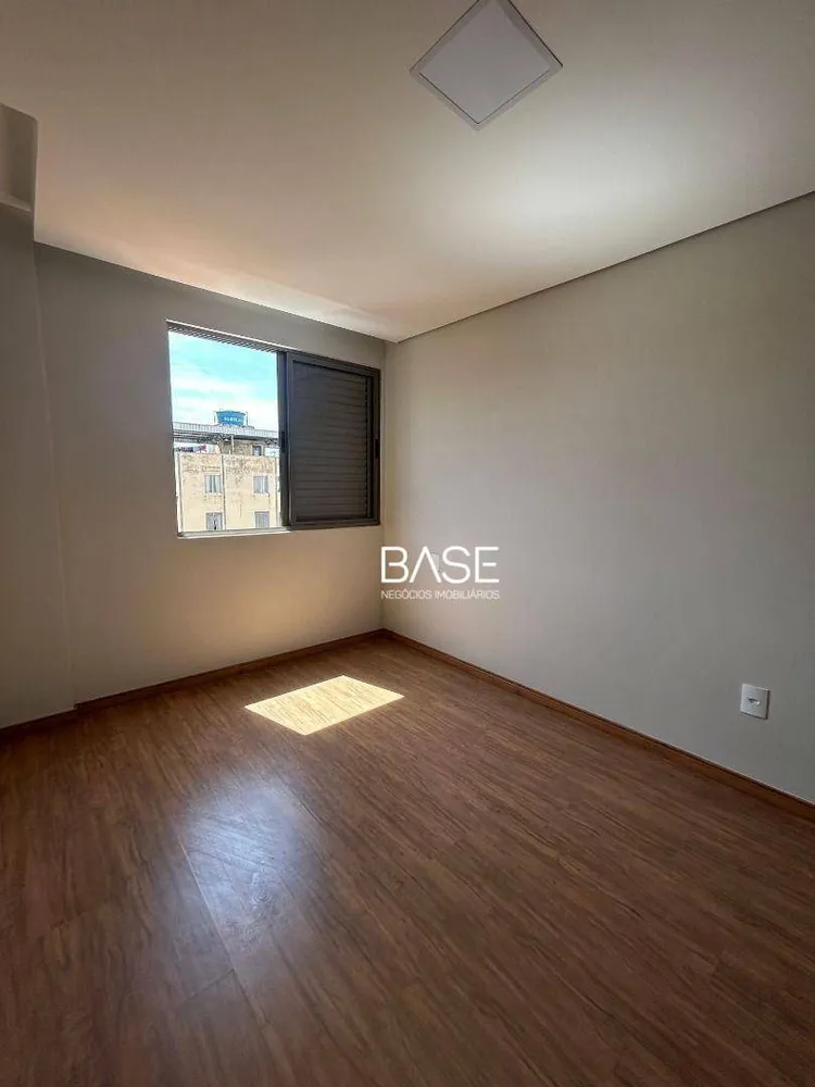 Cobertura, 3 quartos, 178 m² - Foto 2