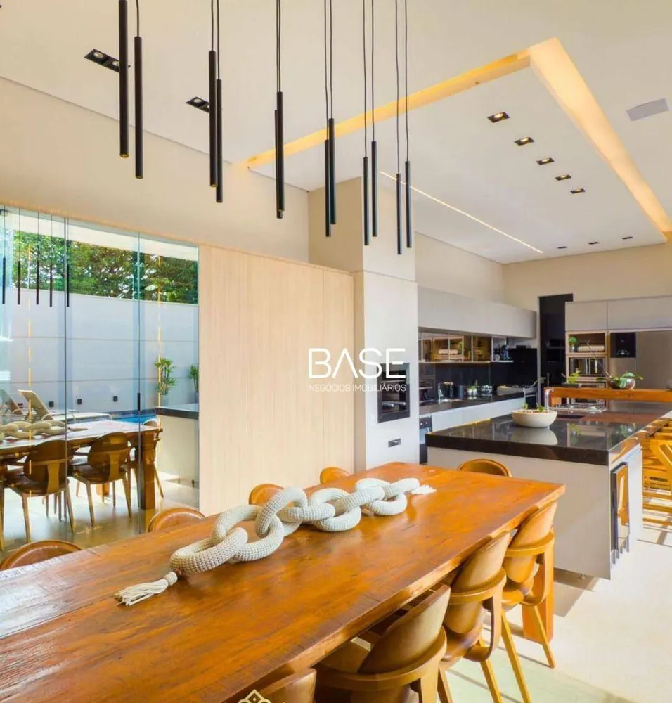 Casa, 3 quartos, 375 m² - Foto 1