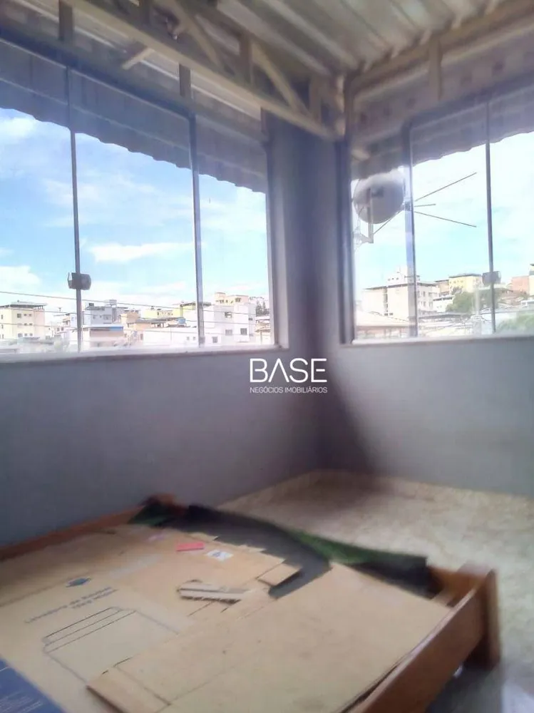 Casa, 6 quartos, 140 m² - Foto 4