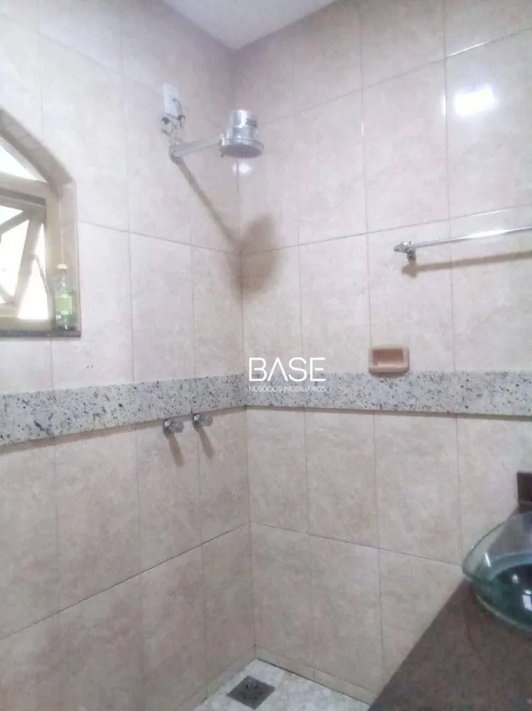Casa, 6 quartos, 140 m² - Foto 2