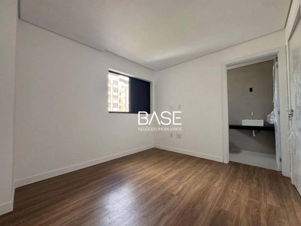 Apartamento, 3 quartos, 172 m² - Foto 2