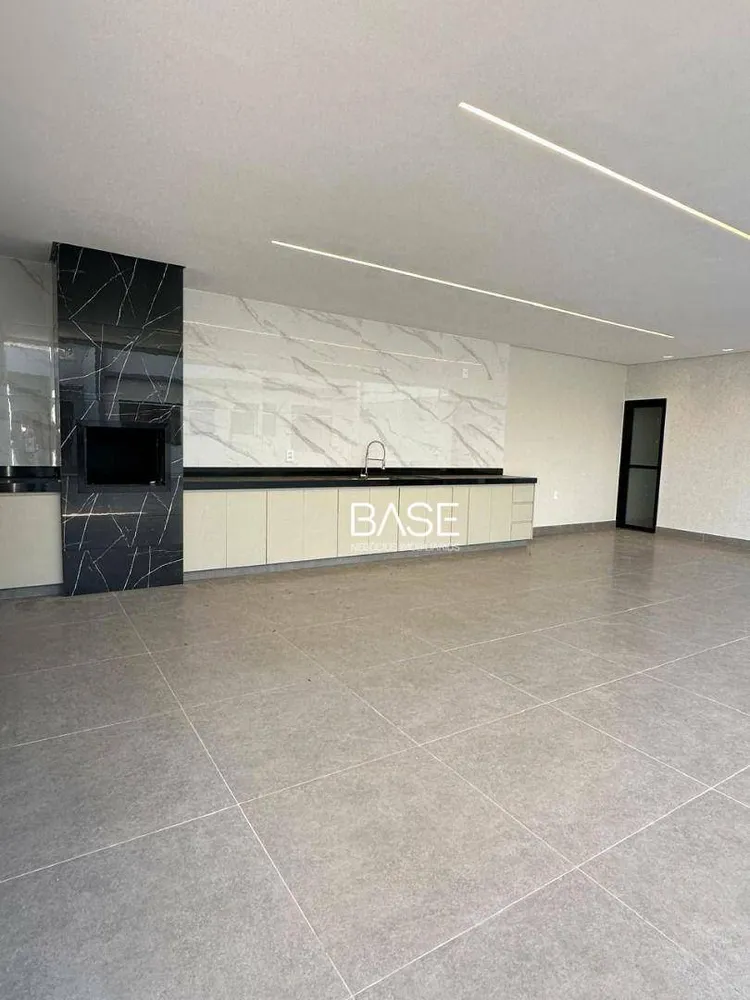 Casa, 4 quartos, 333 m² - Foto 2