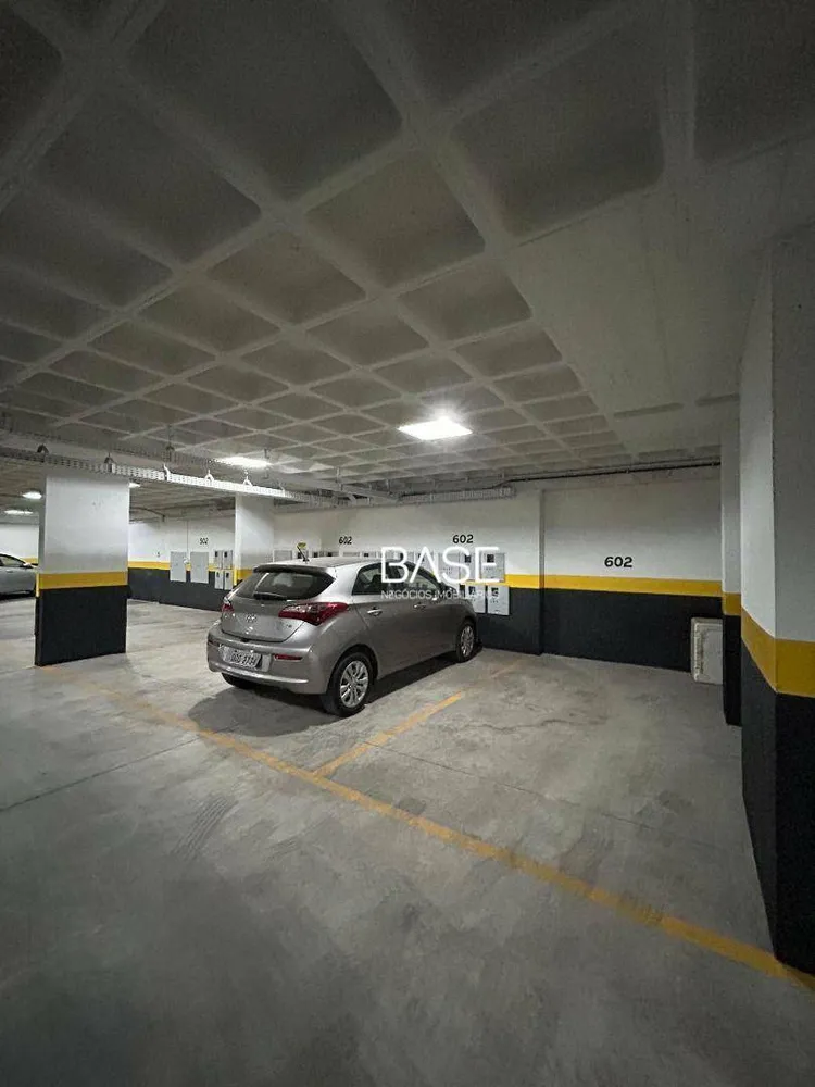 Cobertura, 3 quartos, 240 m² - Foto 4