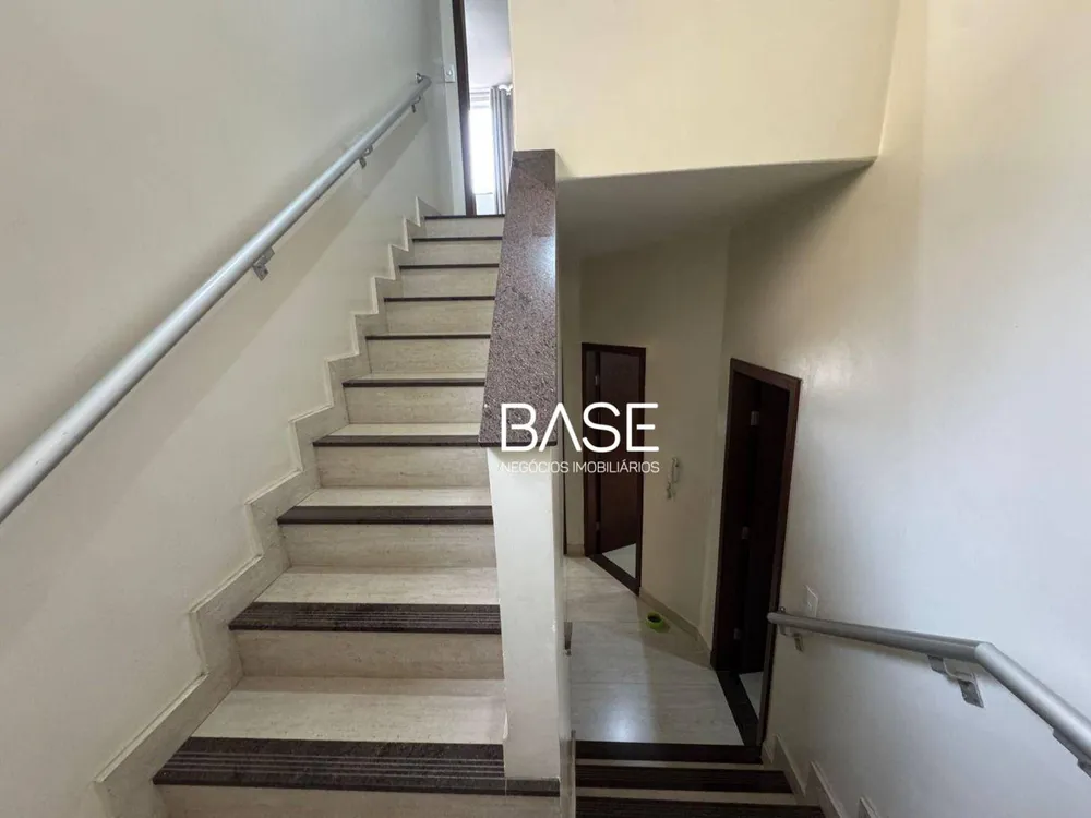 Casa, 4 quartos, 300 m² - Foto 4