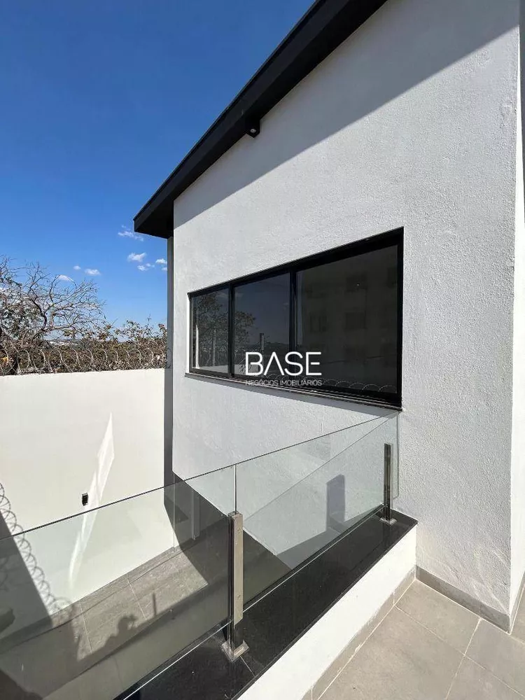 Casa, 3 quartos, 246 m² - Foto 1