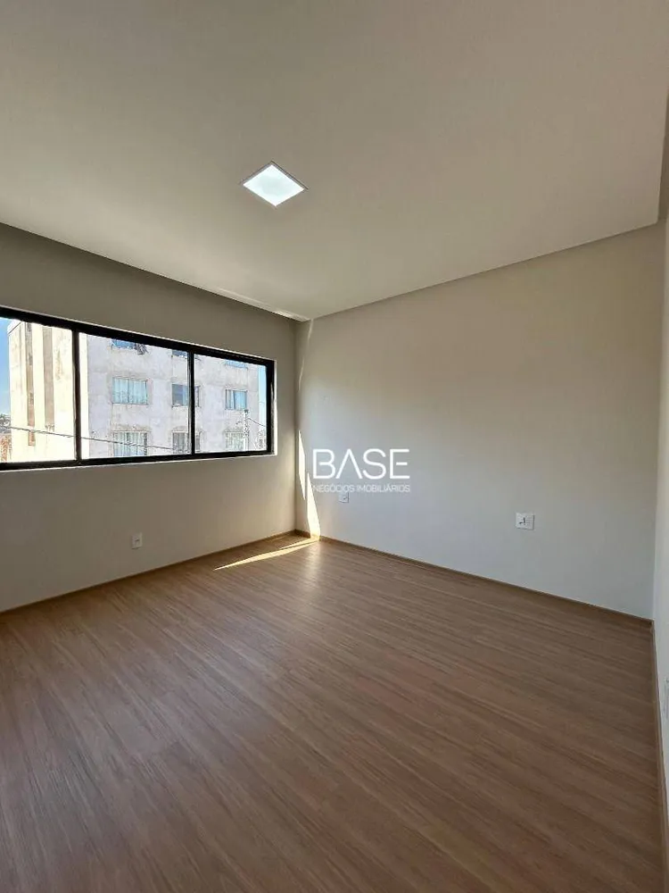 Casa, 3 quartos, 246 m² - Foto 4