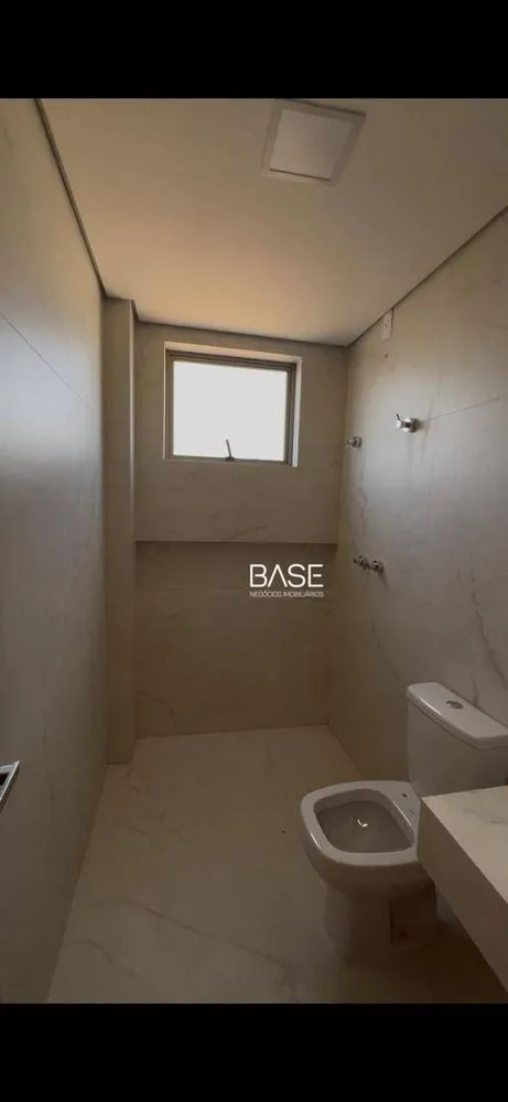 Apartamento, 3 quartos, 220 m² - Foto 2