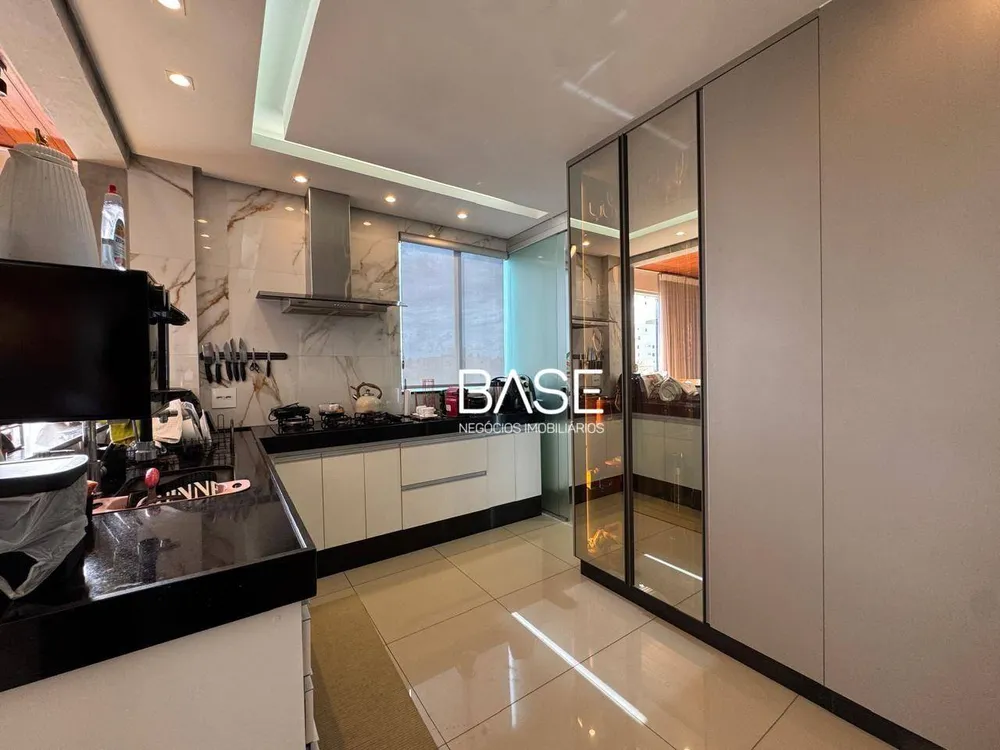 Cobertura, 3 quartos, 185 m² - Foto 1