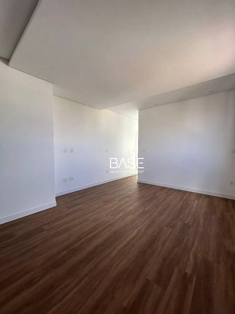 Cobertura, 4 quartos, 330 m² - Foto 1