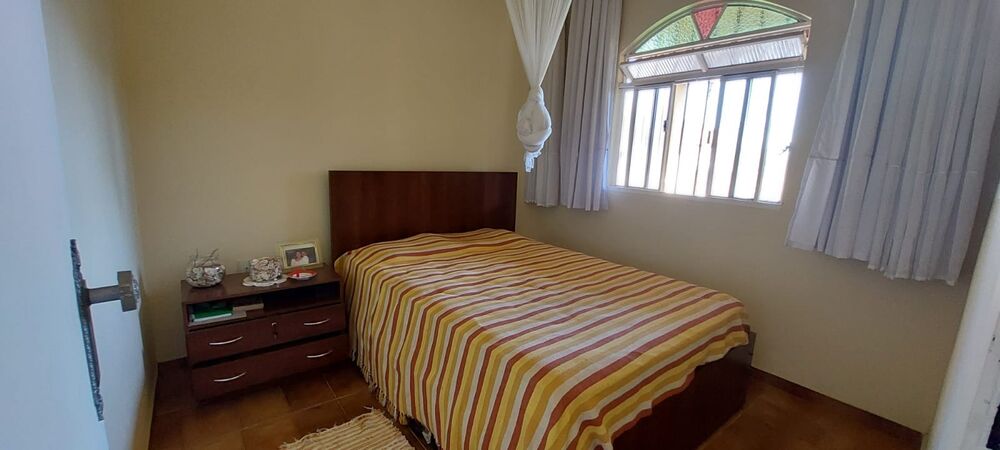 Casa, 3 quartos, 200 m² - Foto 2