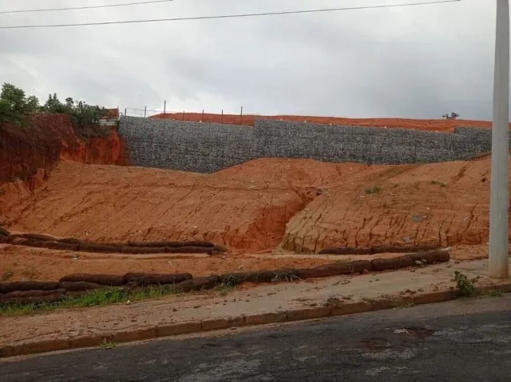Terreno, 360 m² - Foto 1