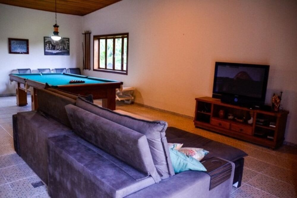 Fazenda à venda com 7 quartos, 650m² - Foto 2