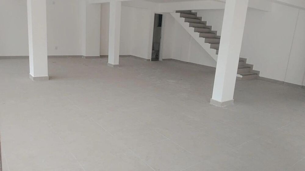Loja-Salão, 150 m² - Foto 1