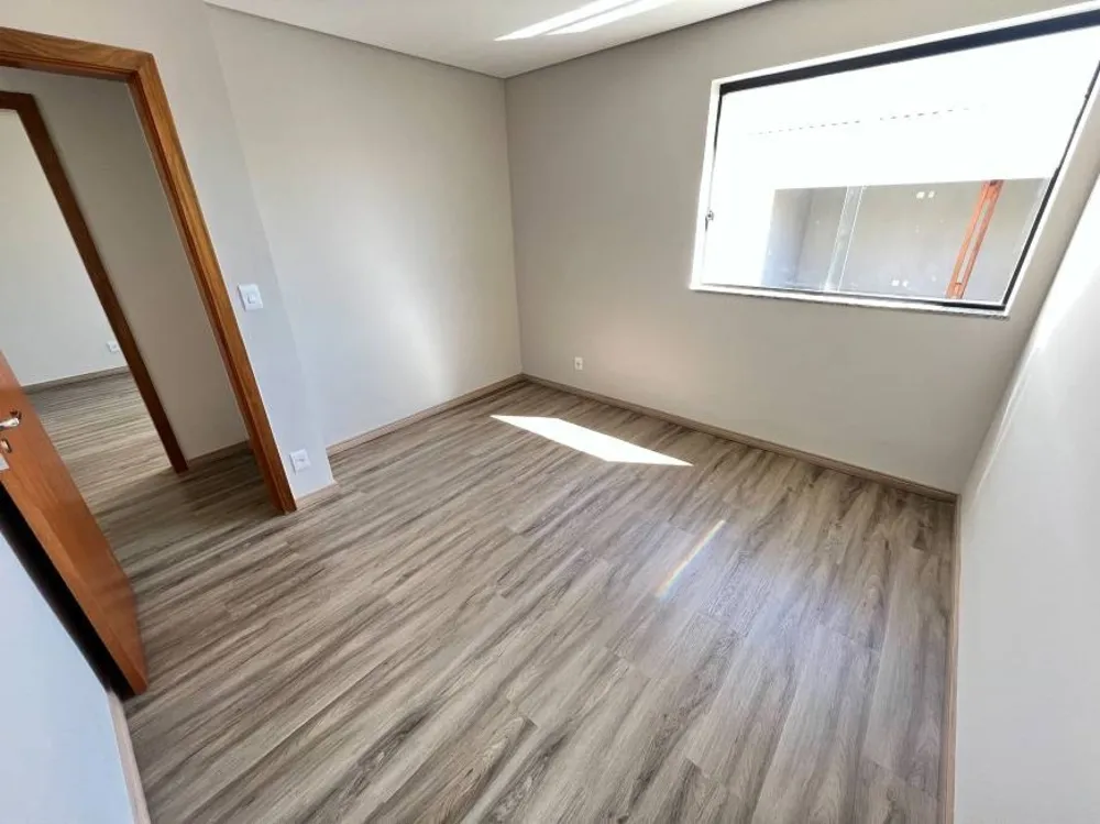 Casa, 4 quartos, 177 m² - Foto 8