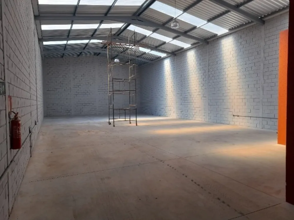 Depósito-Galpão, 325 m² - Foto 2