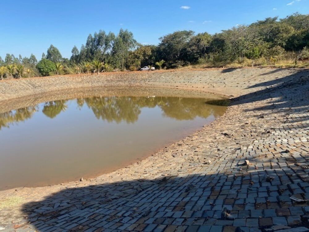 Sítio, 2 quartos, 100 m² - Foto 2