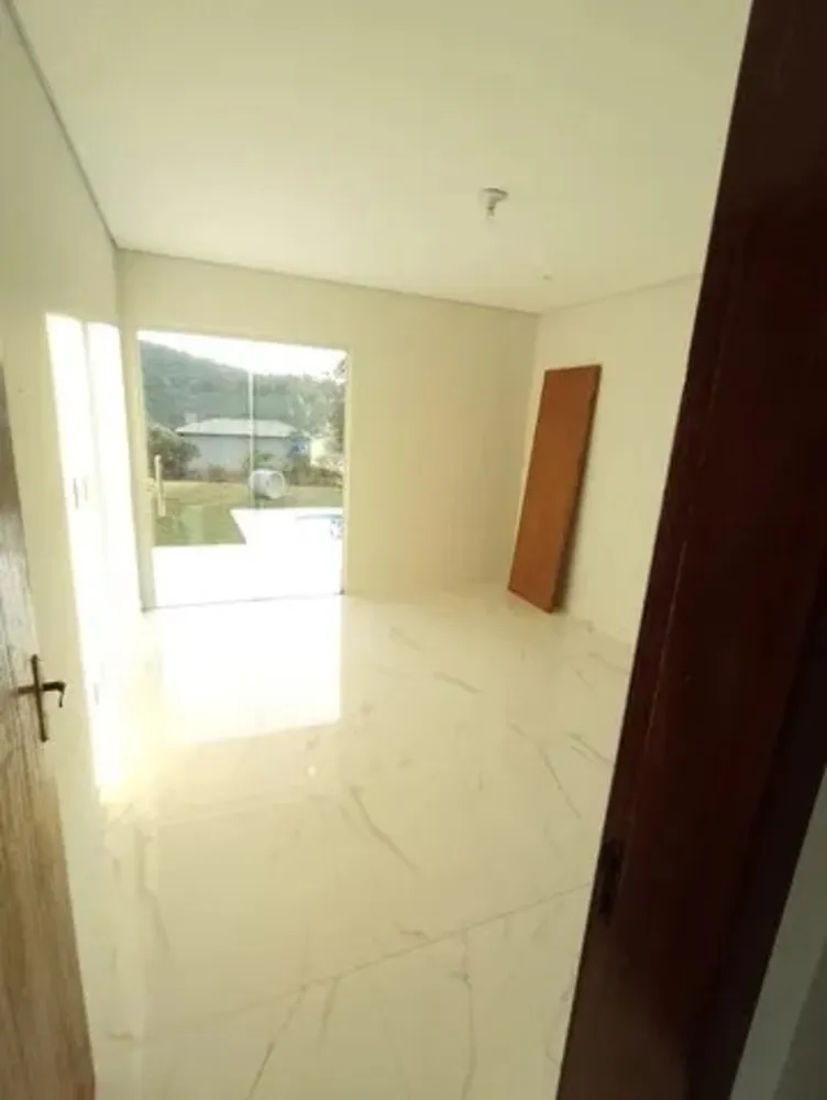 Casa, 3 quartos, 200 m² - Foto 11