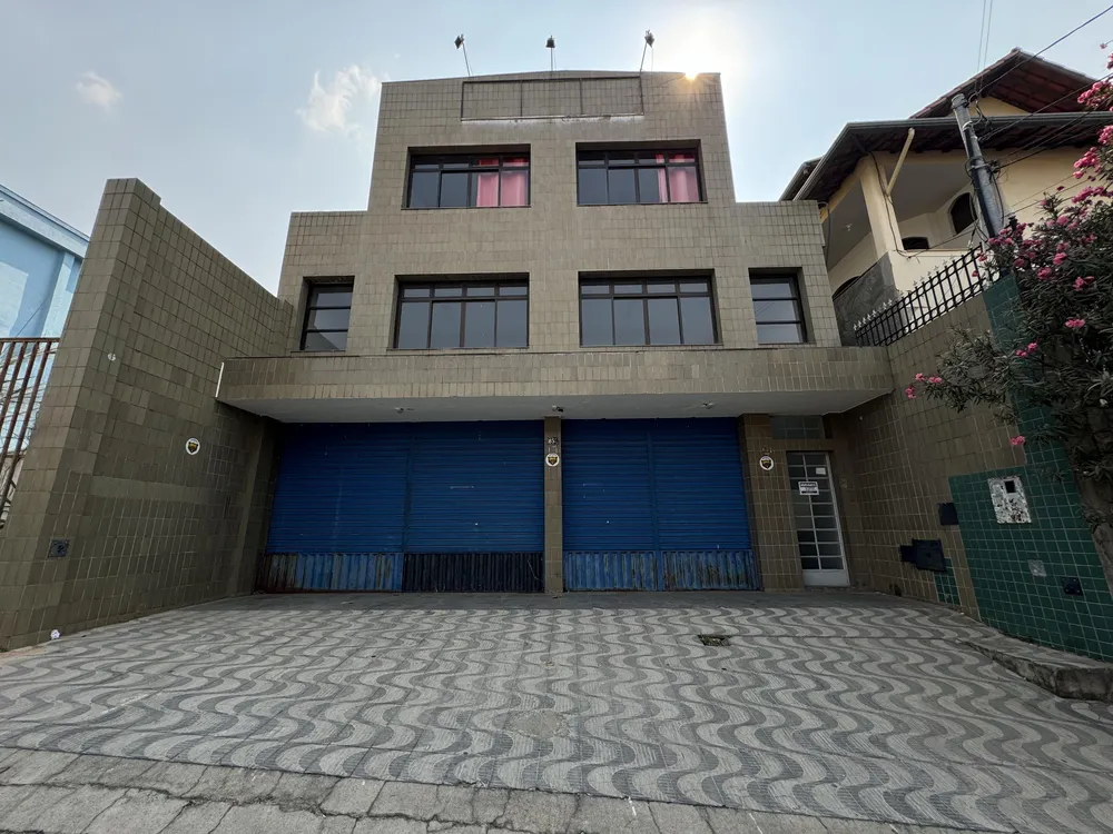 Loja-Salão, 300 m² - Foto 1