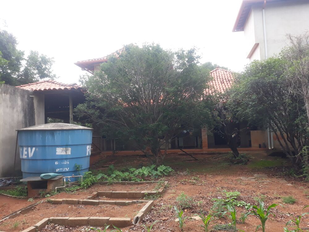 Chácara à venda com 4 quartos, 180m² - Foto 9