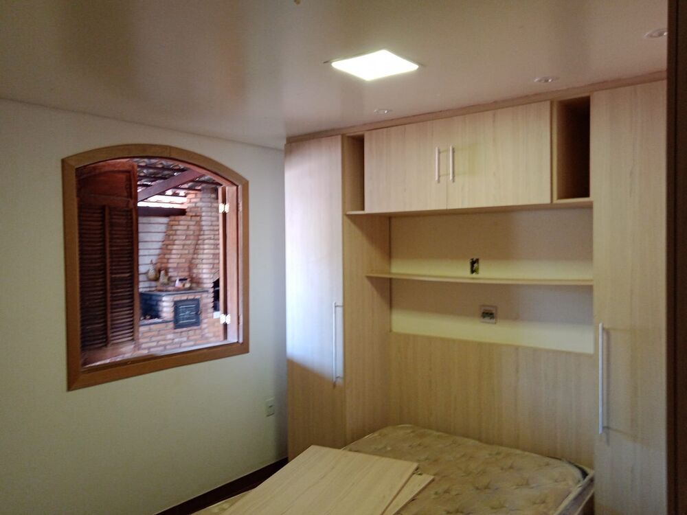 Casa, 4 quartos, 250 m² - Foto 1