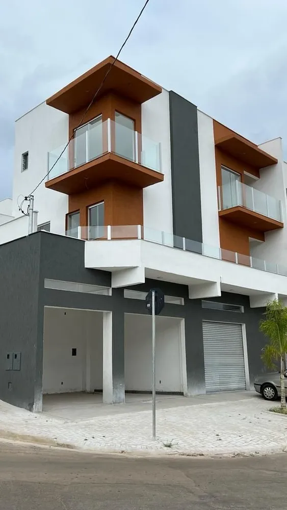 Casa, 3 quartos, 131 m² - Foto 1