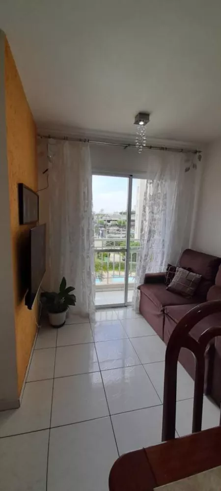 Apartamento à venda com 2 quartos, 64m² - Foto 2