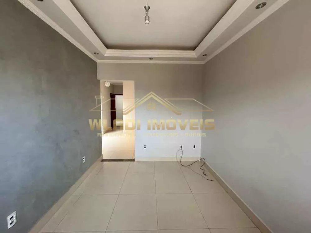 Casa à venda com 3 quartos, 140m² - Foto 4