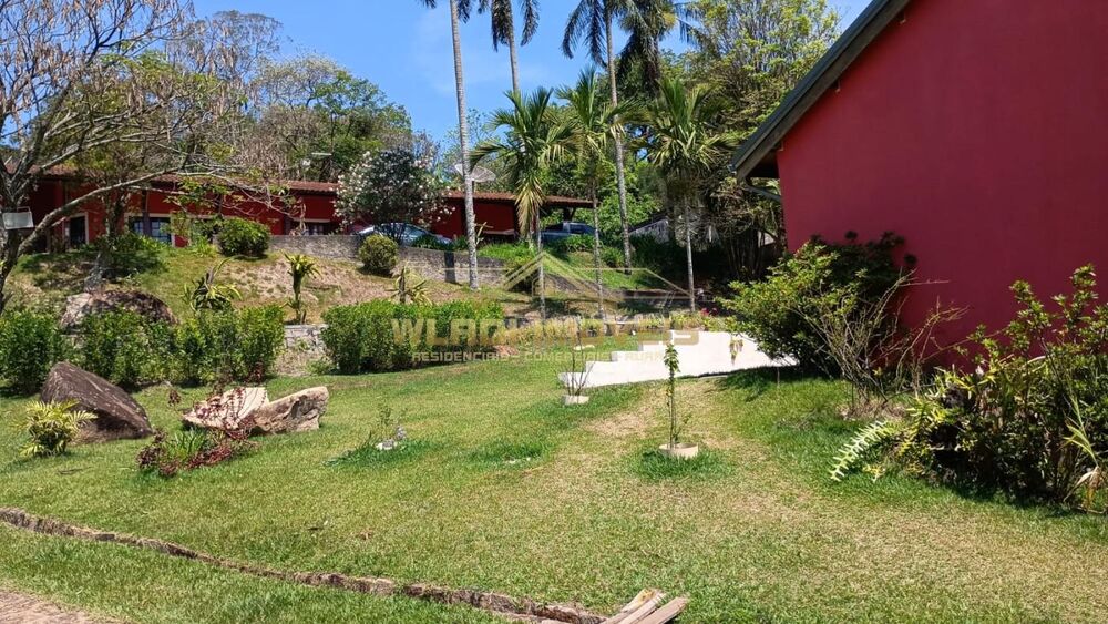 Chácara à venda com 4 quartos, 2500m² - Foto 10