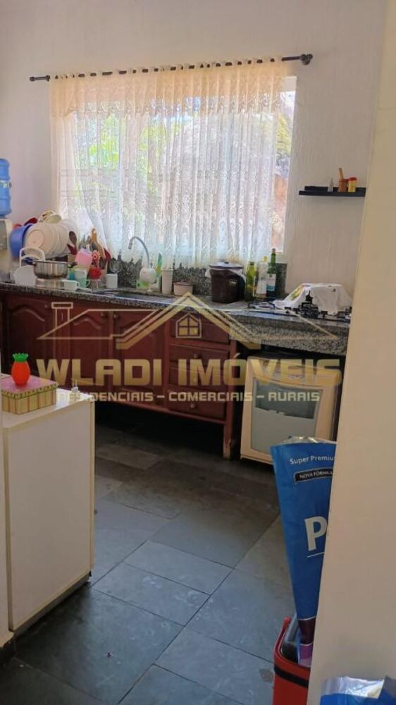 Chácara à venda com 4 quartos, 2500m² - Foto 7
