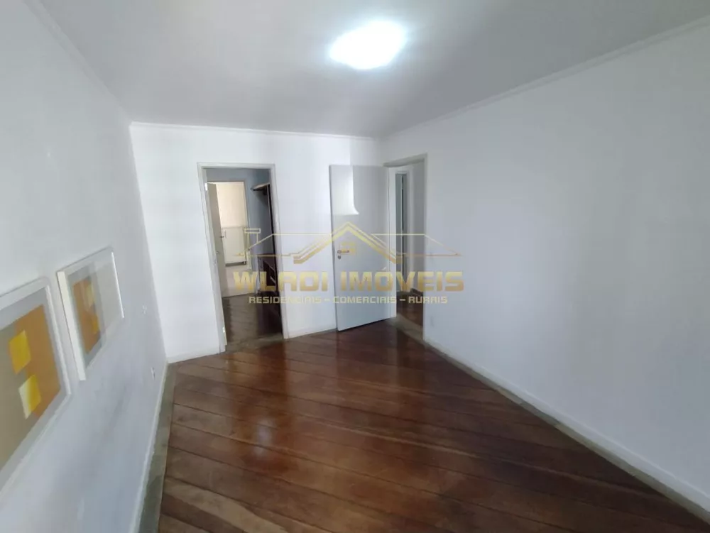 Apartamento à venda com 2 quartos, 75m² - Foto 2