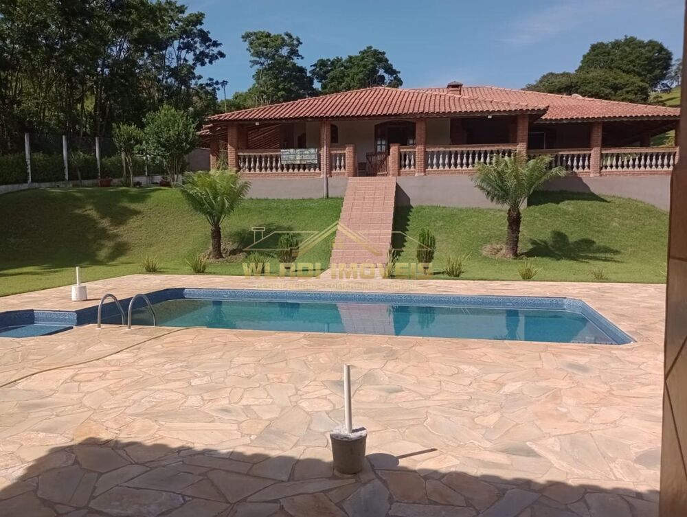 Chácara à venda com 3 quartos, 1700m² - Foto 1