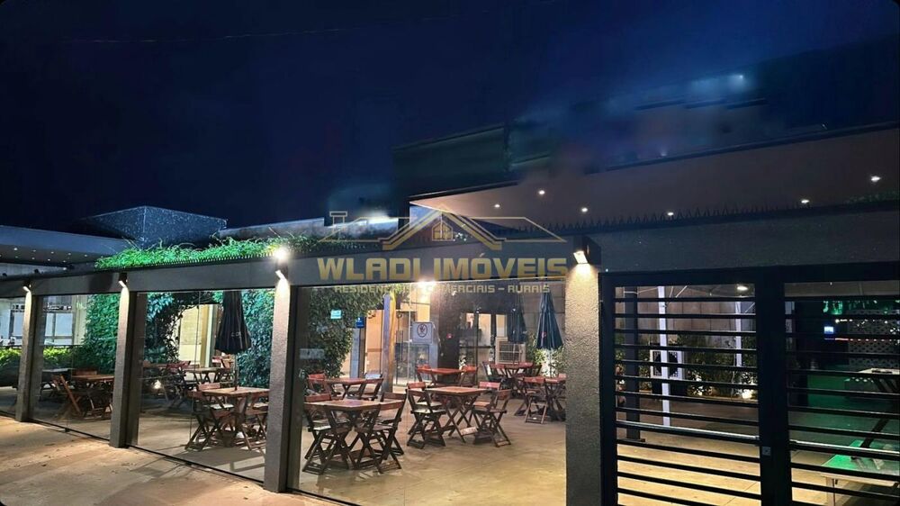 Prédio Inteiro - Foto 1