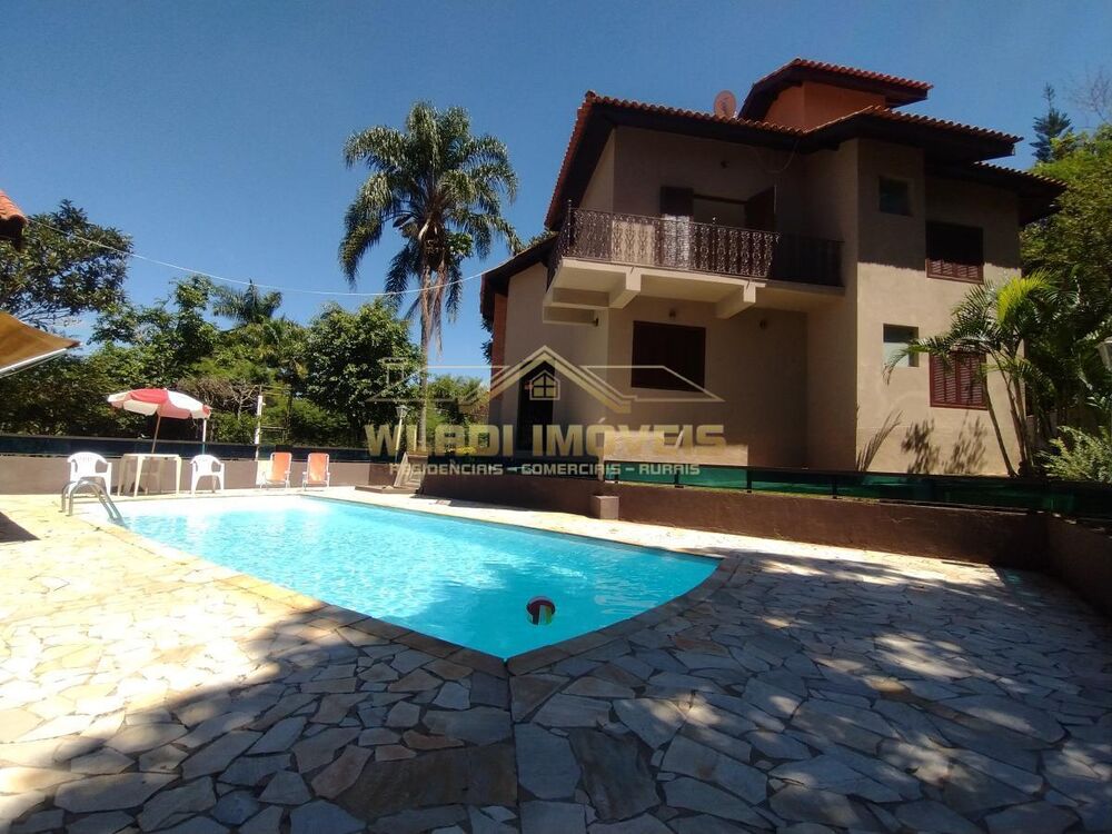 Casa à venda com 4 quartos, 2000m² - Foto 1