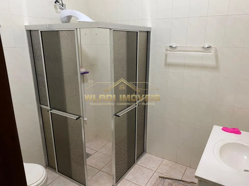 Chácara, 3 quartos, 1050 m² - Foto 1