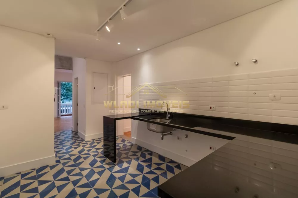 Apartamento à venda com 3 quartos, 170m² - Foto 1