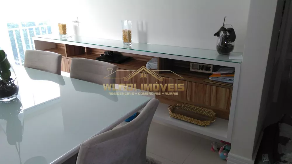 Apartamento à venda com 3 quartos, 98m² - Foto 4