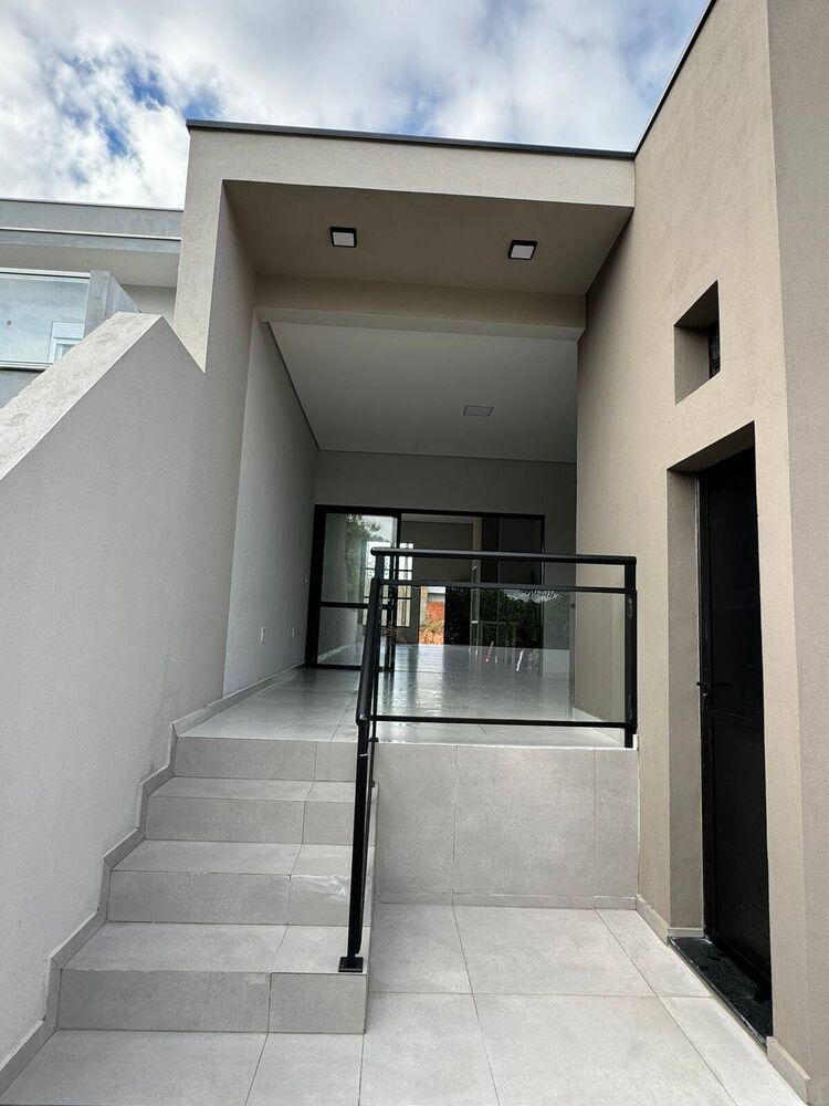 Casa à venda com 3 quartos, 300m² - Foto 3