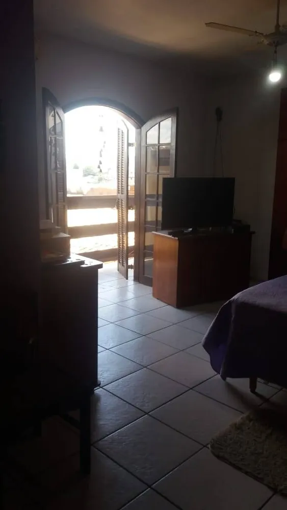 Casa, 3 quartos, 200 m² - Foto 10