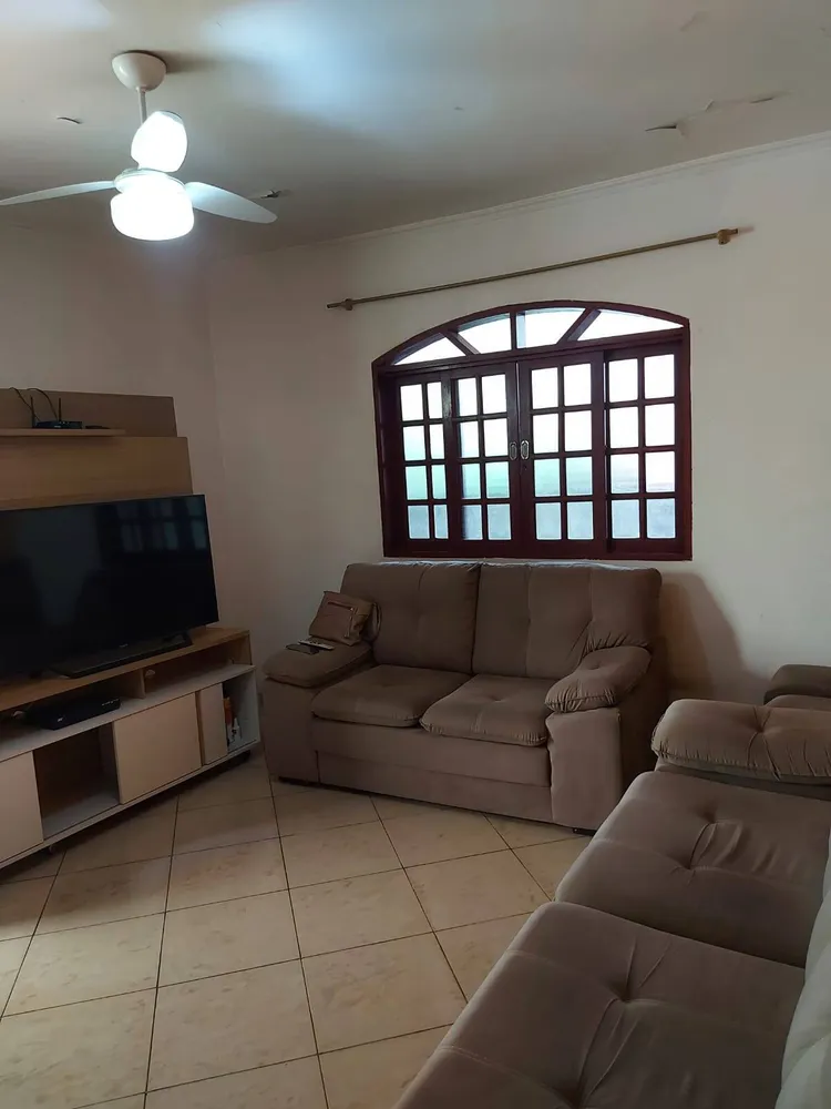 Casa, 2 quartos, 128 m² - Foto 1