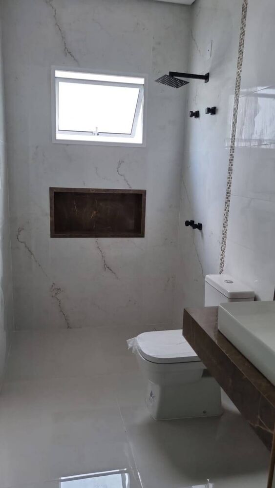 Casa à venda com 3 quartos, 300m² - Foto 3