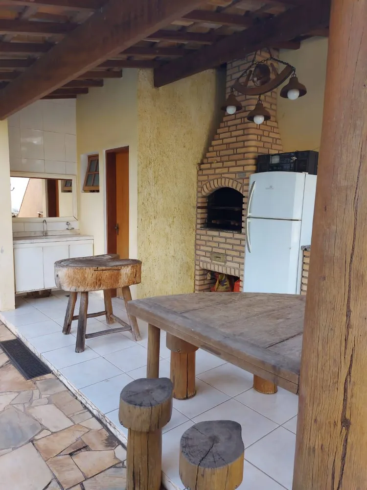Casa, 3 quartos, 226 m² - Foto 11