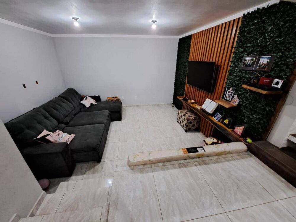 Casa, 3 quartos, 220 m² - Foto 2