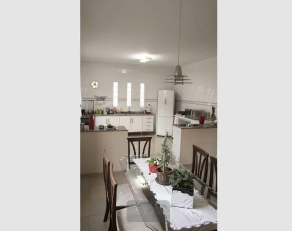 Casa, 3 quartos, 228 m² - Foto 11