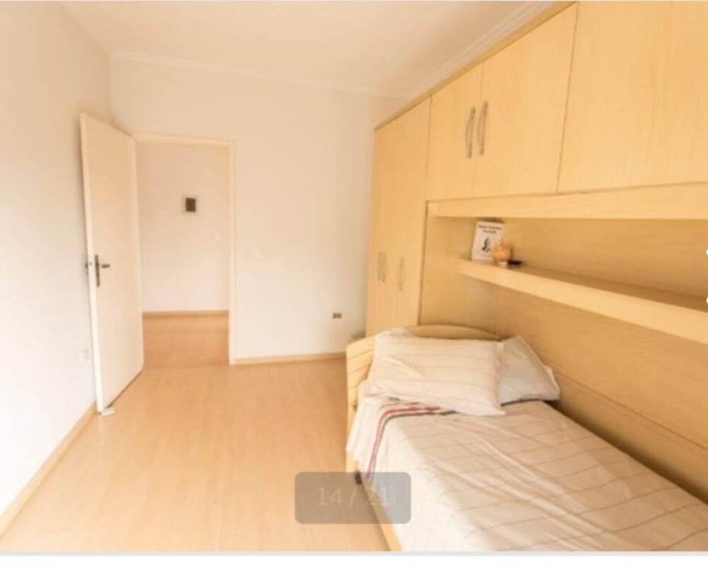 Casa à venda com 3 quartos, 228m² - Foto 4